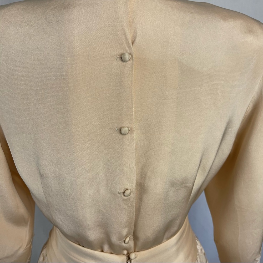 💛 Vintage Silk Two Piece Ensemble - Picture 5 of 14